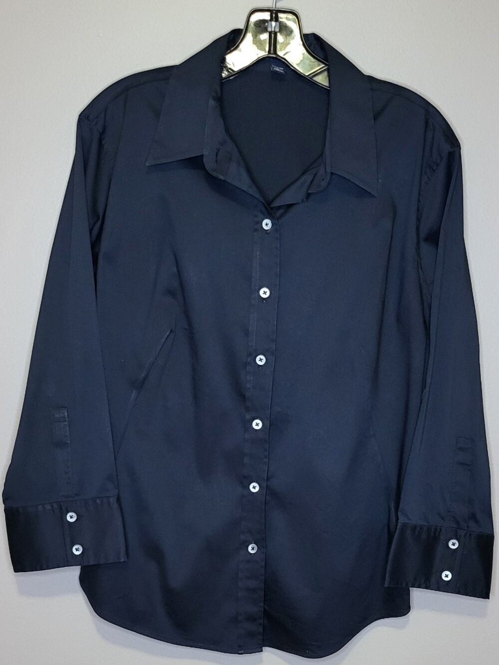 Banana Republic Stretch Black Button Down ¾ Length Sleeve Shirt Blouse Size L